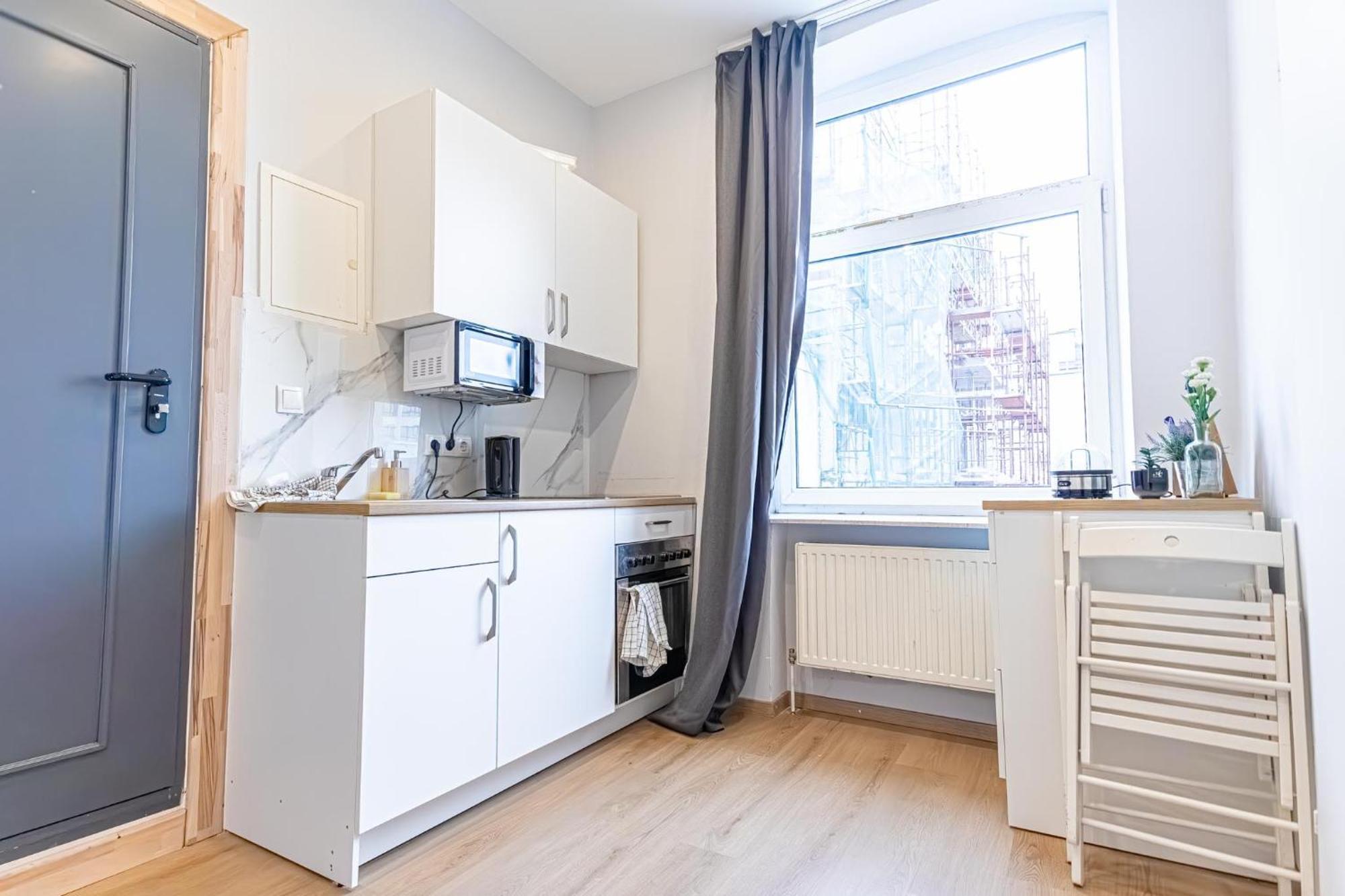 Spacious Shared Apartment Schoenbrunn Wien Eksteriør billede