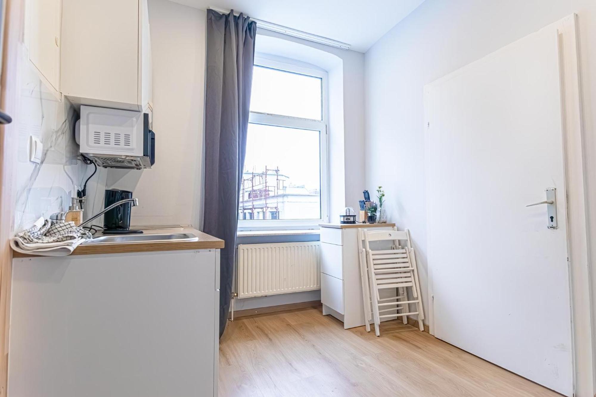 Spacious Shared Apartment Schoenbrunn Wien Eksteriør billede