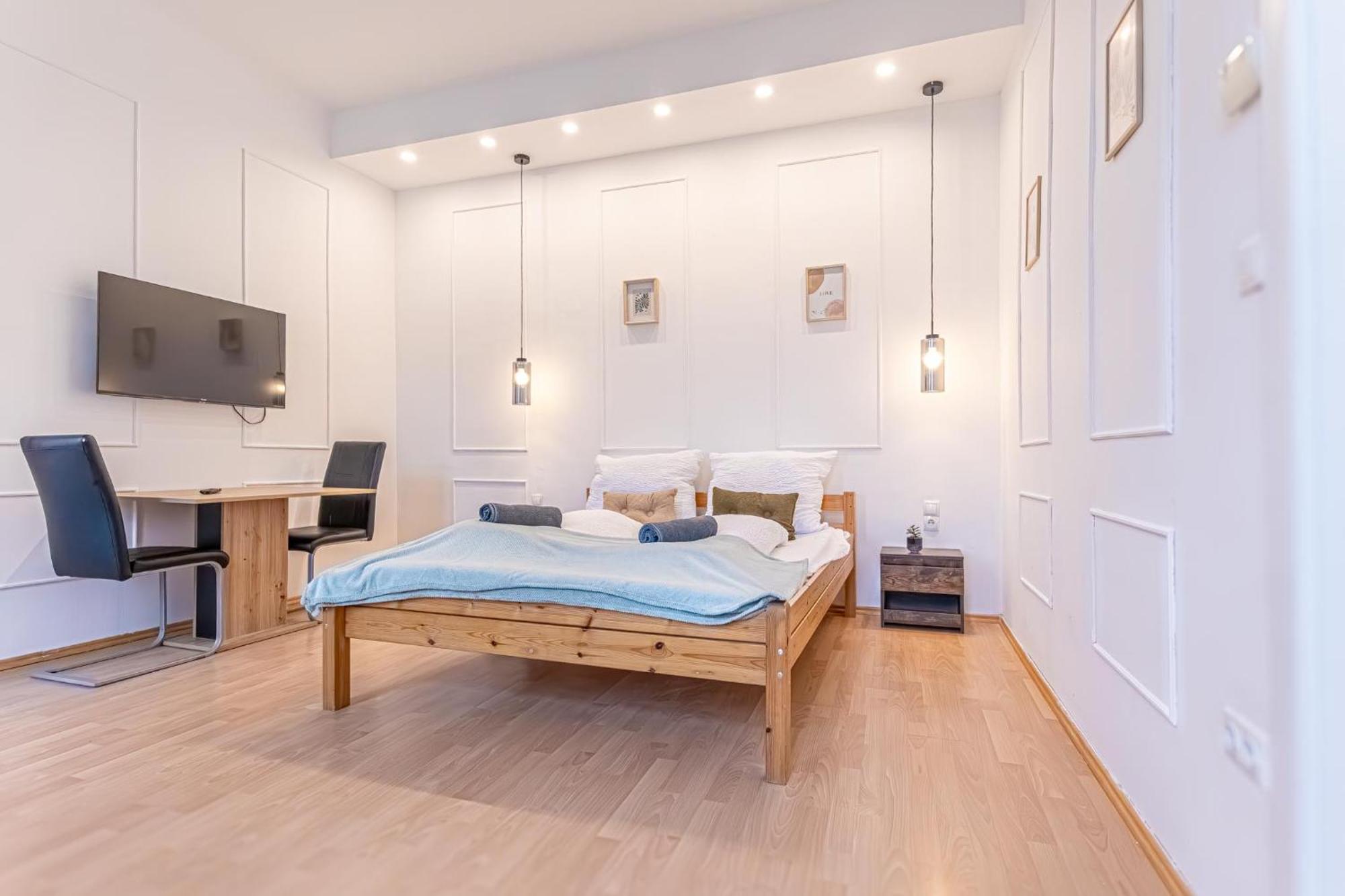 Spacious Shared Apartment Schoenbrunn Wien Eksteriør billede