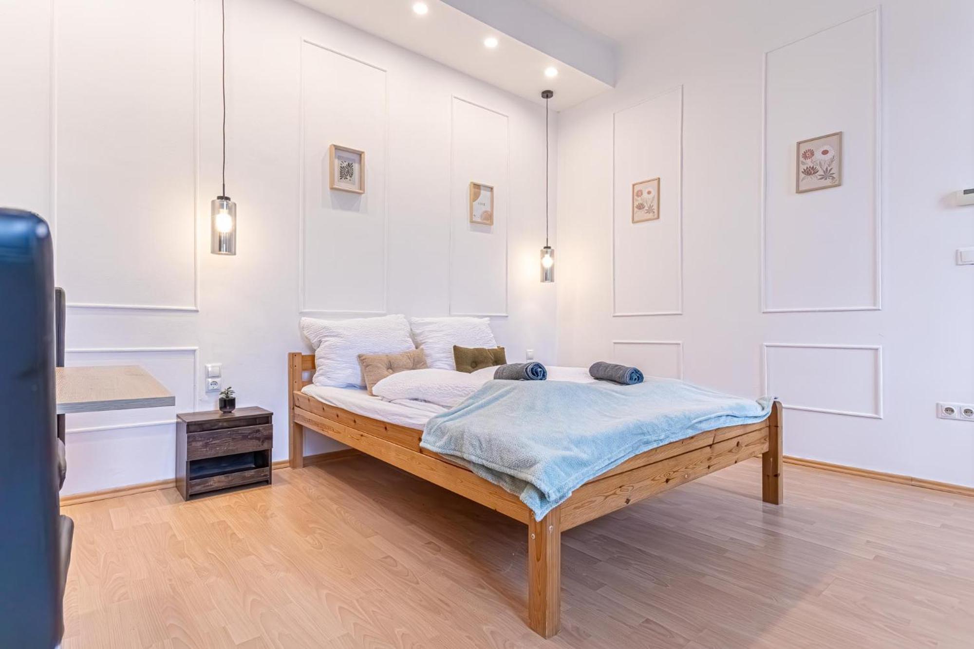 Spacious Shared Apartment Schoenbrunn Wien Eksteriør billede